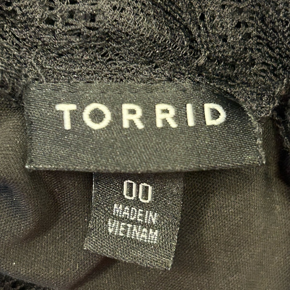 TORRID PEPLUM LACE RUFFLE SLEEVE TOP PLUS SIZE - Picture 8 of 8